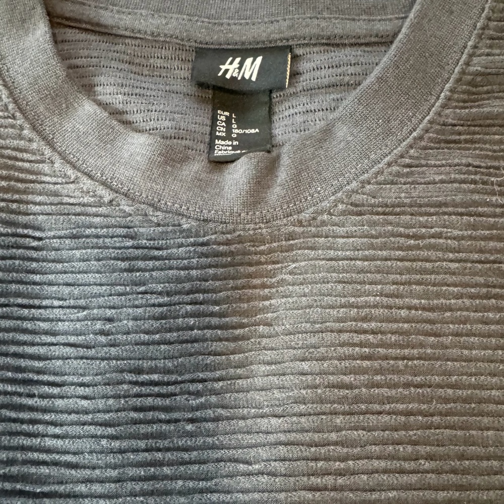 H&M Men's Charcoal Crewneck Sweater Large - Picture 3 of 5